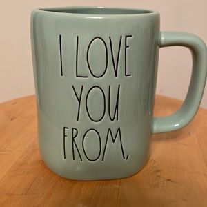 Rae Dunn Mug - Mistletoe Theme 🤩